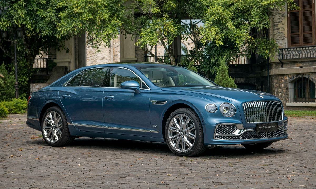 Bentley Flying Spur hybrid - super luxury electric charger, priced from 16.8 billion VND 0