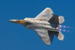 F-22 Raptor - the only hope to help America maintain air superiority 0