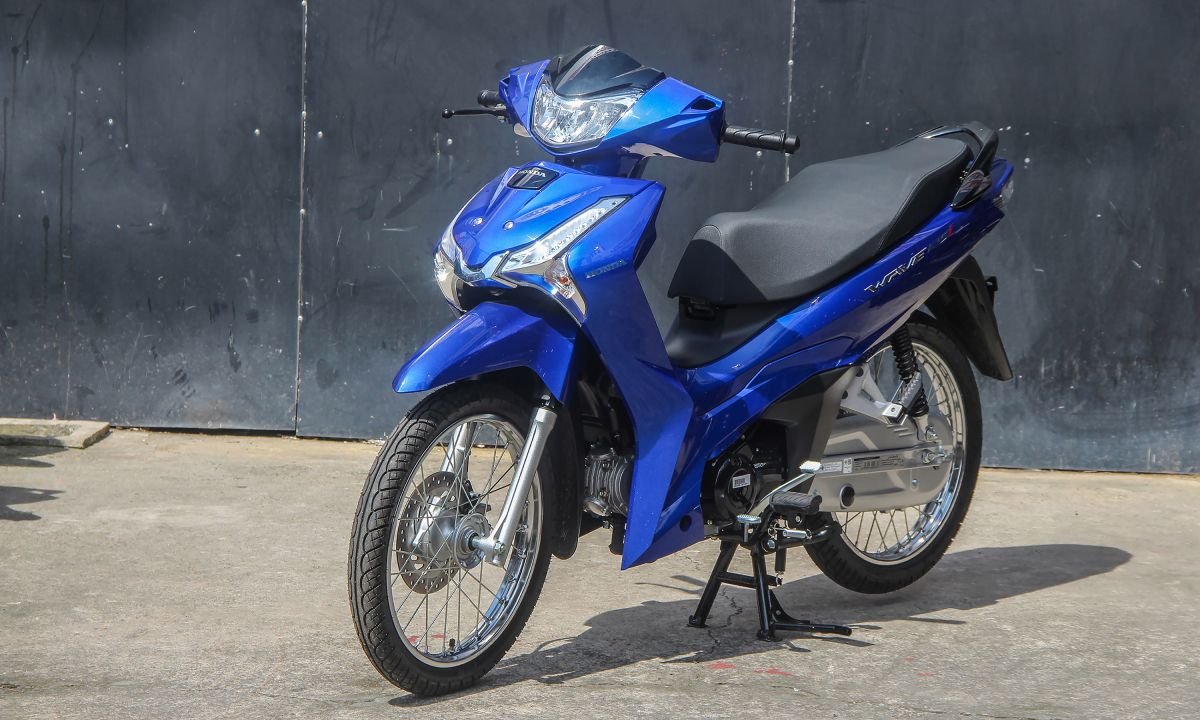 Honda Wave 125i imported from Thailand costs 84-86 million VND 0