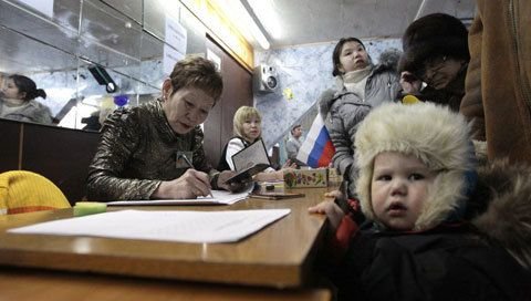 Russia begins its historic presidential election 0