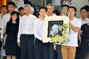 Being sued, the grandson of late Prime Minister Lee Kuan Yew decided not to return home 0